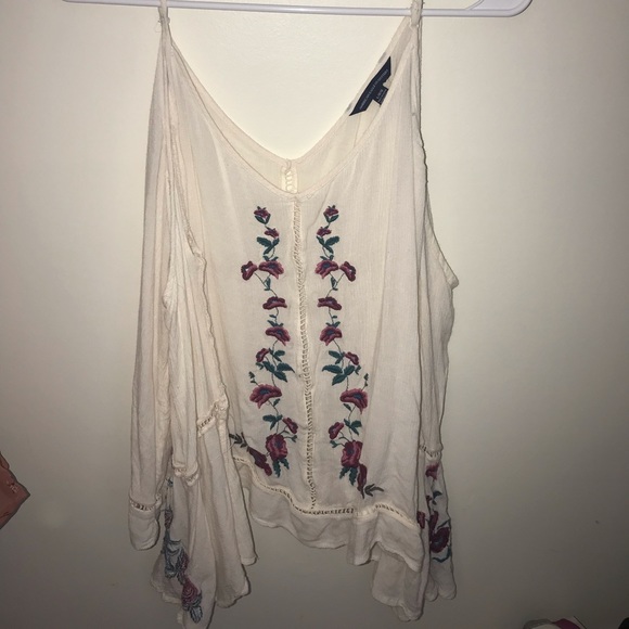 American Eagle Floral top - Picture 1 of 2